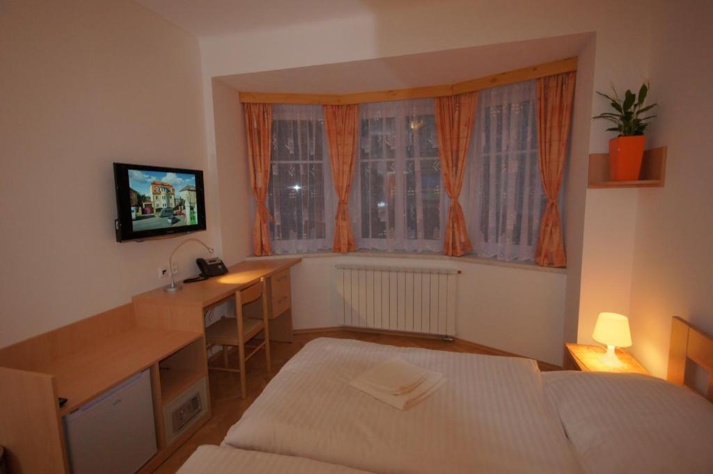 Garni Rambousek 3* Praha